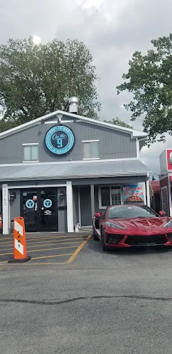 On The 9 Sports Bar and Grill photo 7